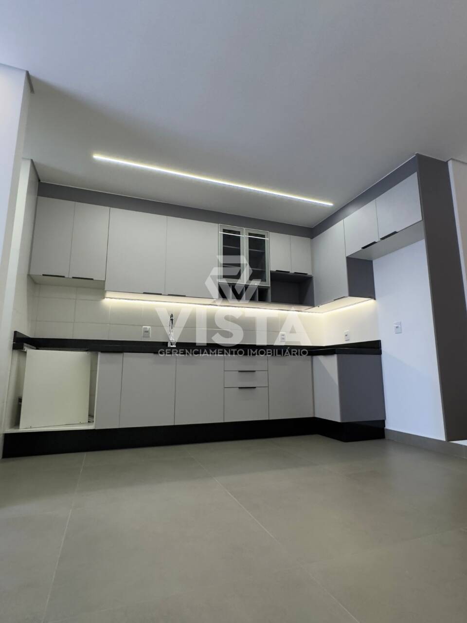 Apartamento para alugar com 3 quartos, 82m² - Foto 14