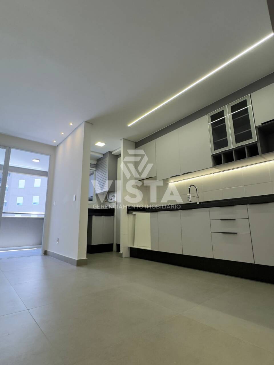 Apartamento para alugar com 3 quartos, 82m² - Foto 8