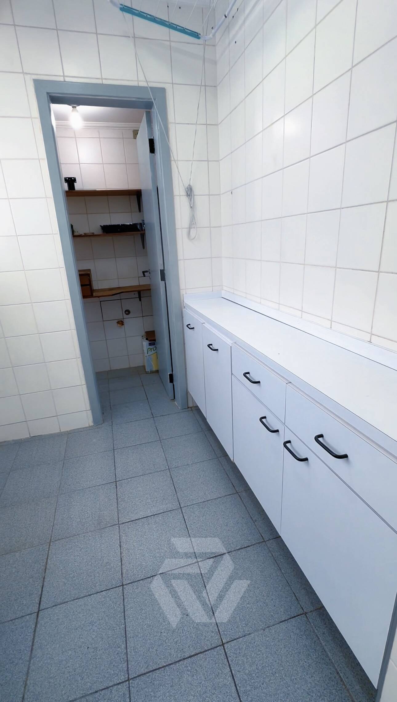 Apartamento para alugar com 3 quartos, 153m² - Foto 3