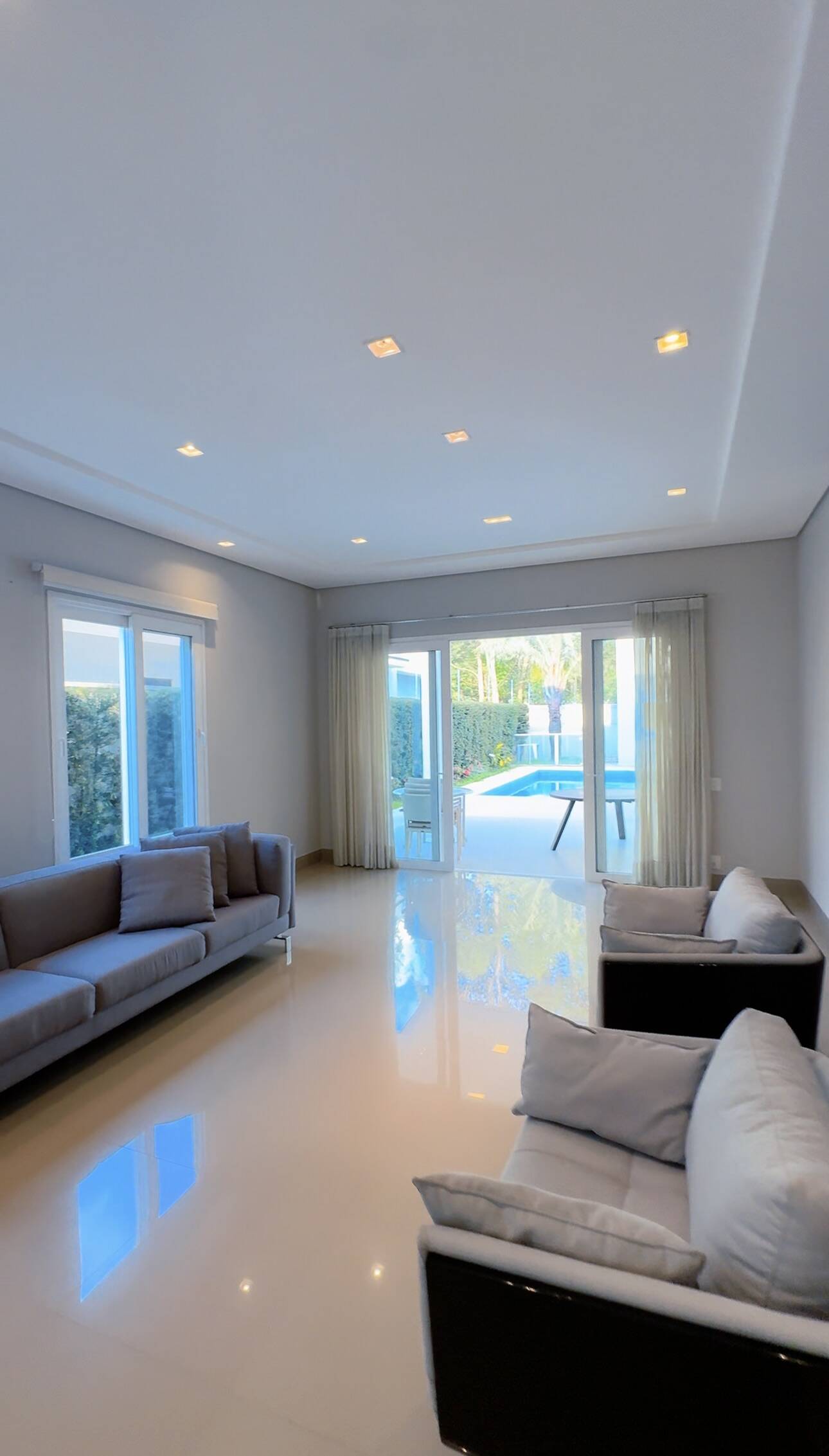 Casa para alugar com 4 quartos, 630m² - Foto 4