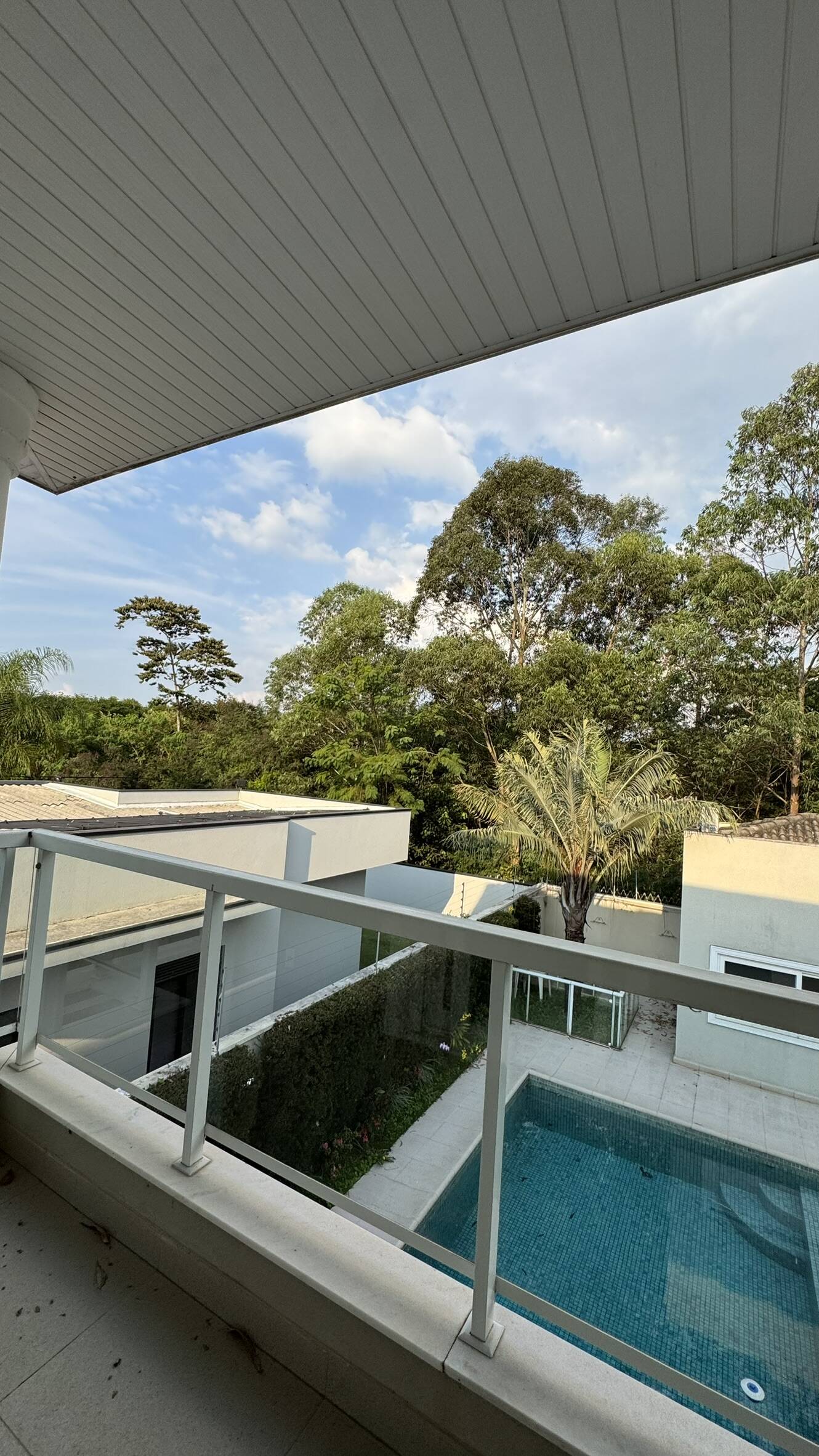 Casa para alugar com 4 quartos, 630m² - Foto 31