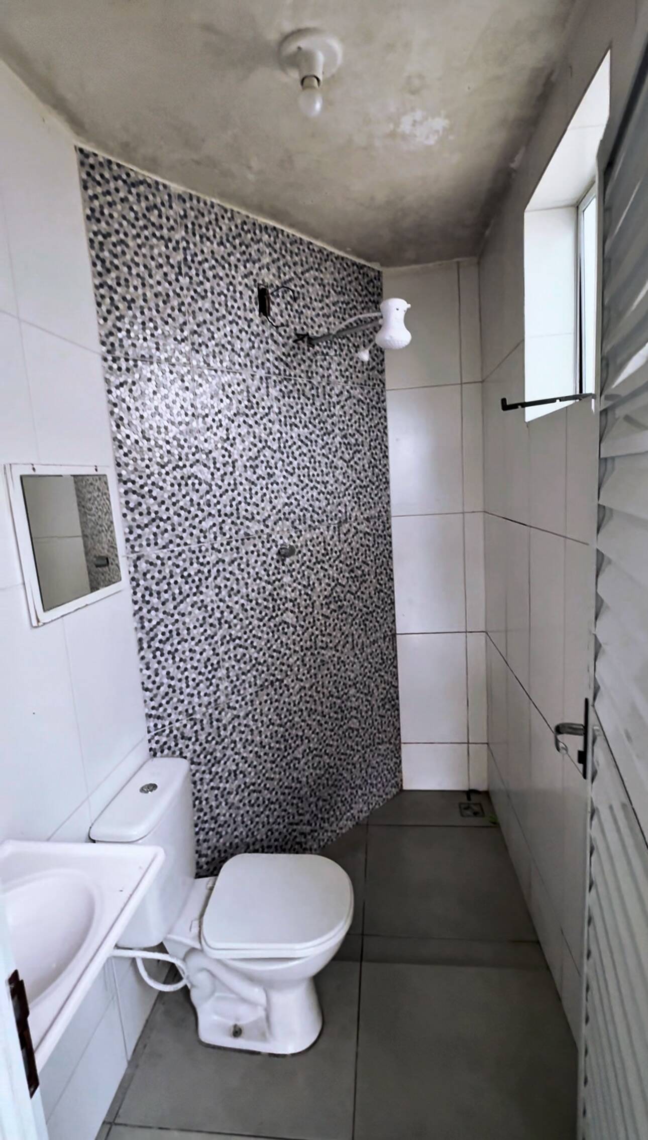 Casa para alugar com 2 quartos, 70m² - Foto 7