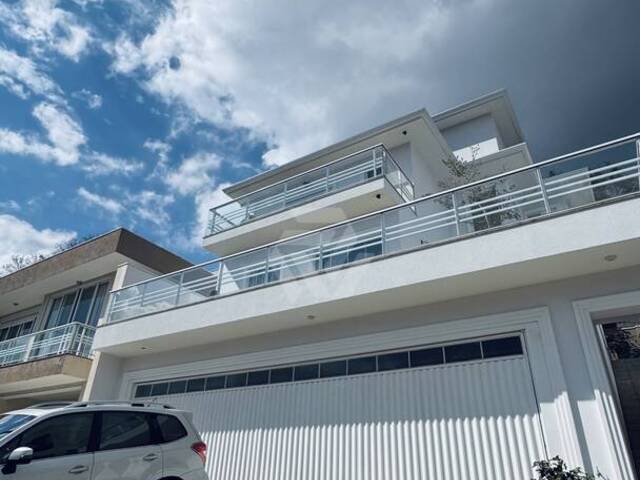 #28 - Casa para Venda em Várzea Paulista - SP